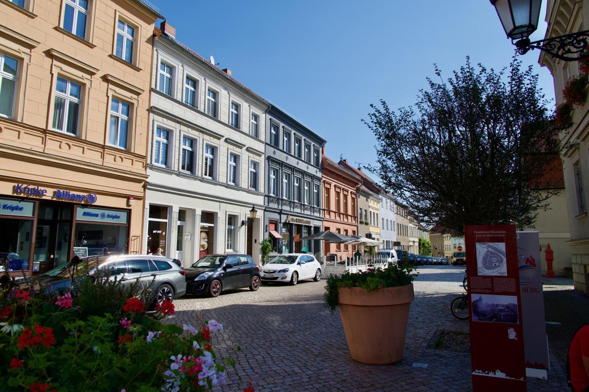 Das Bilderbuchcafe - Ferien - Apartment No 3 - Markt 7 Хафельберг Экстерьер фото
