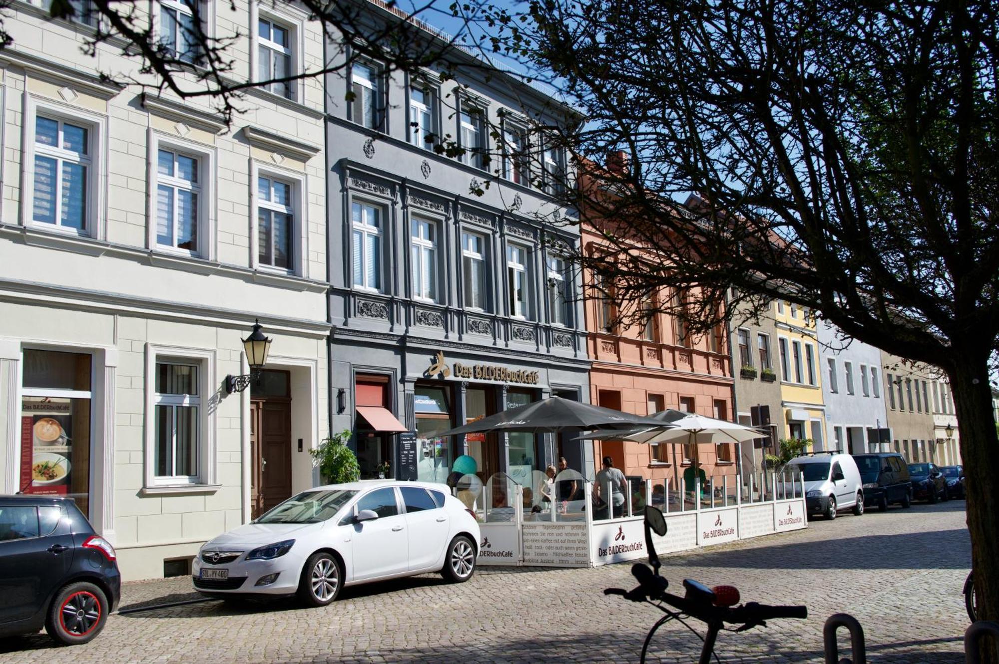 Das Bilderbuchcafe - Ferien - Apartment No 3 - Markt 7 Хафельберг Экстерьер фото